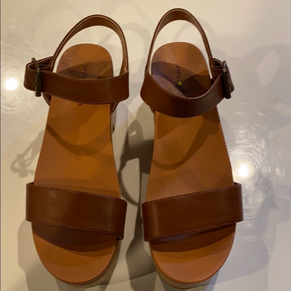 New Seven Dials Platform Tan Sandals
